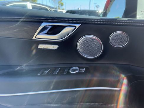 Used 2023 Genesis GV80 2.5T w/ Prestige 20" Package image 9