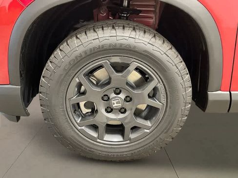 New 2025 Honda Pilot TrailSport image 12