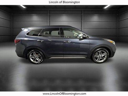 Used 2017 Hyundai Santa Fe Limited w/ Cargo Package AWD/4WD image 8