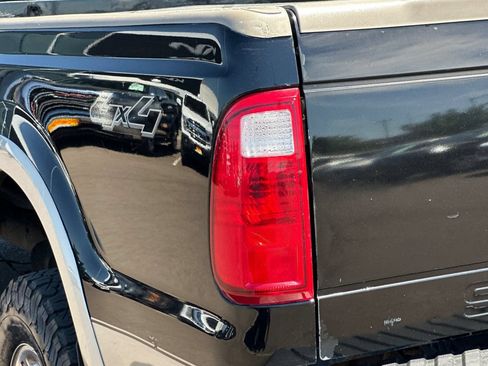 Used 2009 Ford F350 4x4 Crew Cab Super Duty image 25