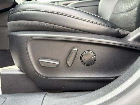 Used 2024 Ford Escape SE FWD image 20