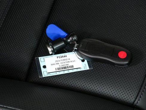 New 2026 Porsche Macan image 41