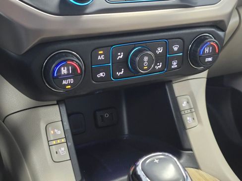 Used 2019 GMC Acadia Denali w/ Technology Package image 34