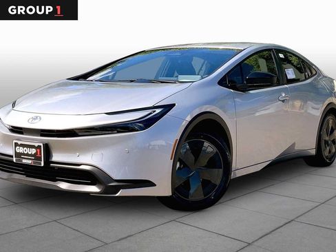 New 2026 Toyota Prius LE FWD image 1