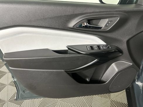 New 2026 Chevrolet Trax LT w/ LT Convenience Package FWD image 22