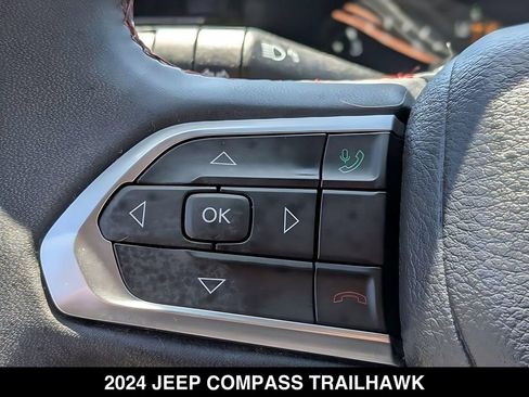 Certified 2024 Jeep Compass Trailhawk AWD/4WD image 21