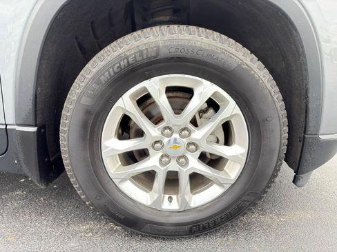Used 2019 Chevrolet Traverse LT w/ LPO, Floor Liner Package AWD/4WD image 12