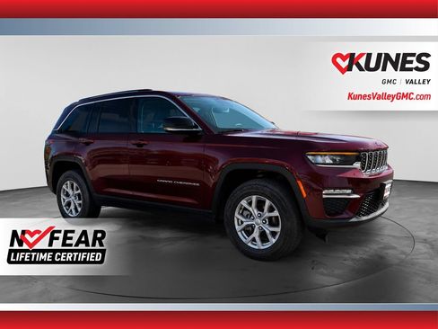 Used 2023 Jeep Grand Cherokee Limited AWD/4WD image 1