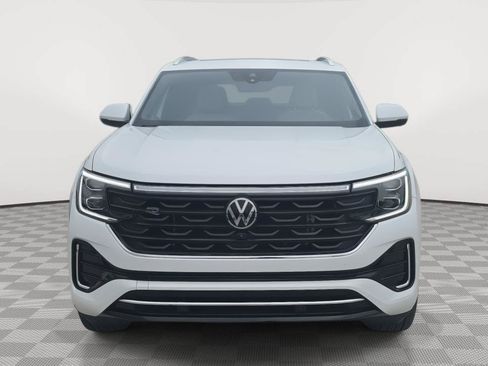 Certified 2024 Volkswagen Atlas Cross Sport SEL Premium R-Line AWD/4WD image 20
