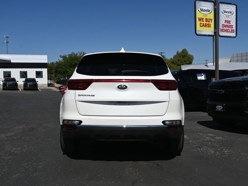 Used 2022 Kia Sportage LX FWD image 6