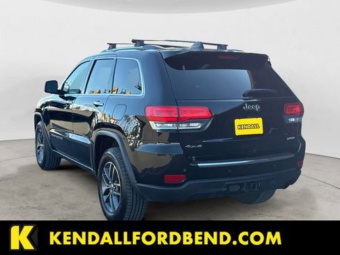 Used 2017 Jeep Grand Cherokee Limited w/ Luxury Group II image 3