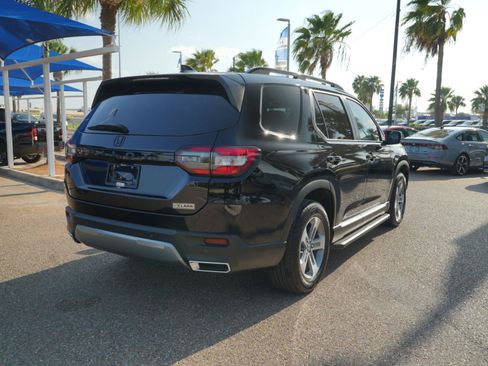 Used 2026 Honda Pilot EX-L image 9