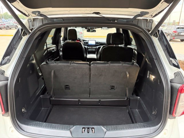 Used 2022 Ford Explorer ST-Line w/ Class IV Trailer Tow Package RWD image 15