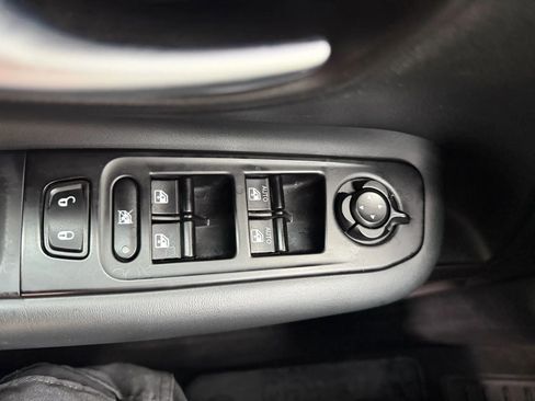 Used 2022 Jeep Renegade Sport w/ Sport Appearance Group image 25