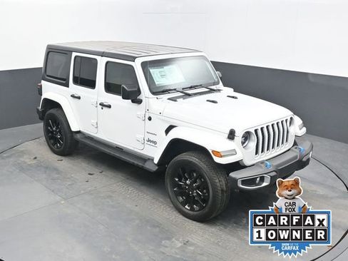 Used 2023 Jeep Wrangler Unlimited Sahara w/ Cold Weather Group image 54