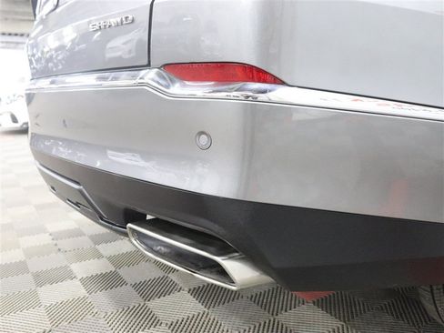 Used 2022 Acura MDX w/ Technology Package AWD/4WD image 8