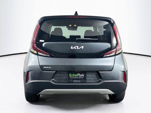 Used 2025 Kia Soul LX w/ LX Technology Package FWD image 7