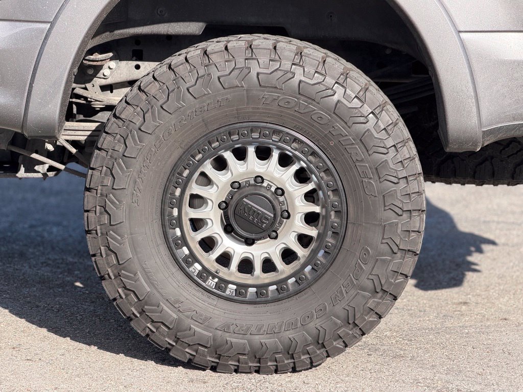 Used 2022 Ford F250 Platinum w/ Tremor Off-Road Package AWD/4WD image 3
