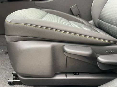 New 2026 Chevrolet Trax LT w/ Driver Confidence Package image 11