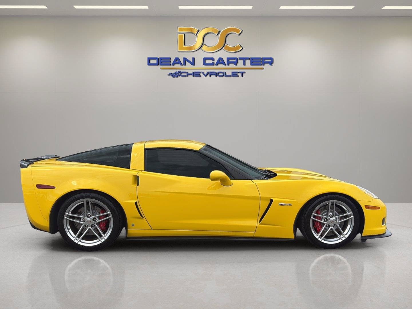 Used 2006 Chevrolet Corvette Z06 w/ Preferred Equipment Group RWD image 6