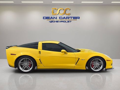 Used 2006 Chevrolet Corvette Z06 w/ Preferred Equipment Group RWD image 6