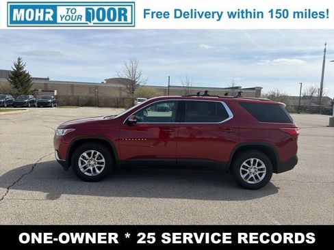 Used 2019 Chevrolet Traverse LT image 2