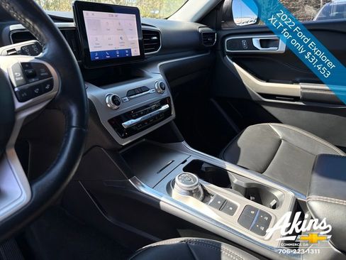 Used 2022 Ford Explorer XLT w/ Equipment Group 202A image 18