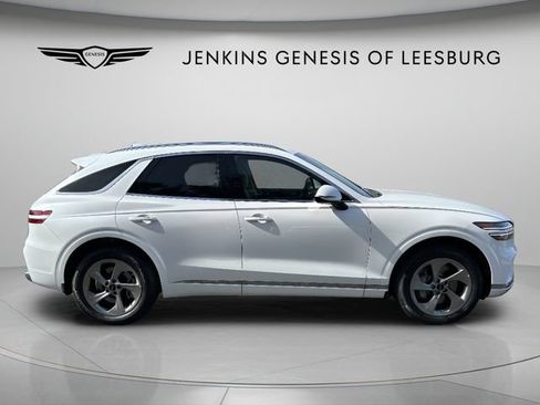 Used 2026 Genesis GV70 2.5T Select AWD/4WD image 2