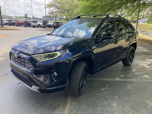 Used 2021 Toyota RAV4 XSE image 5