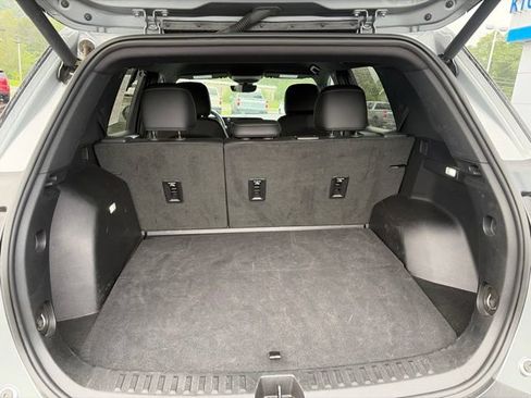 Used 2025 Chevrolet Equinox LT w/ Convenience Package II AWD/4WD image 6