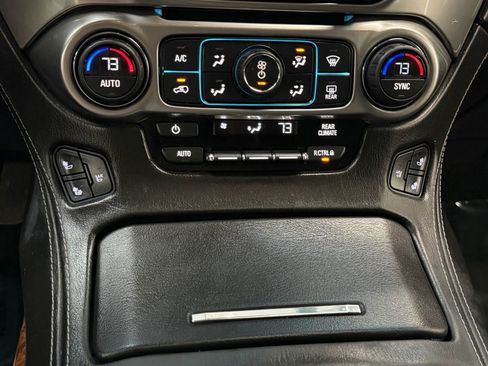 Used 2016 Chevrolet Suburban LTZ AWD/4WD image 38