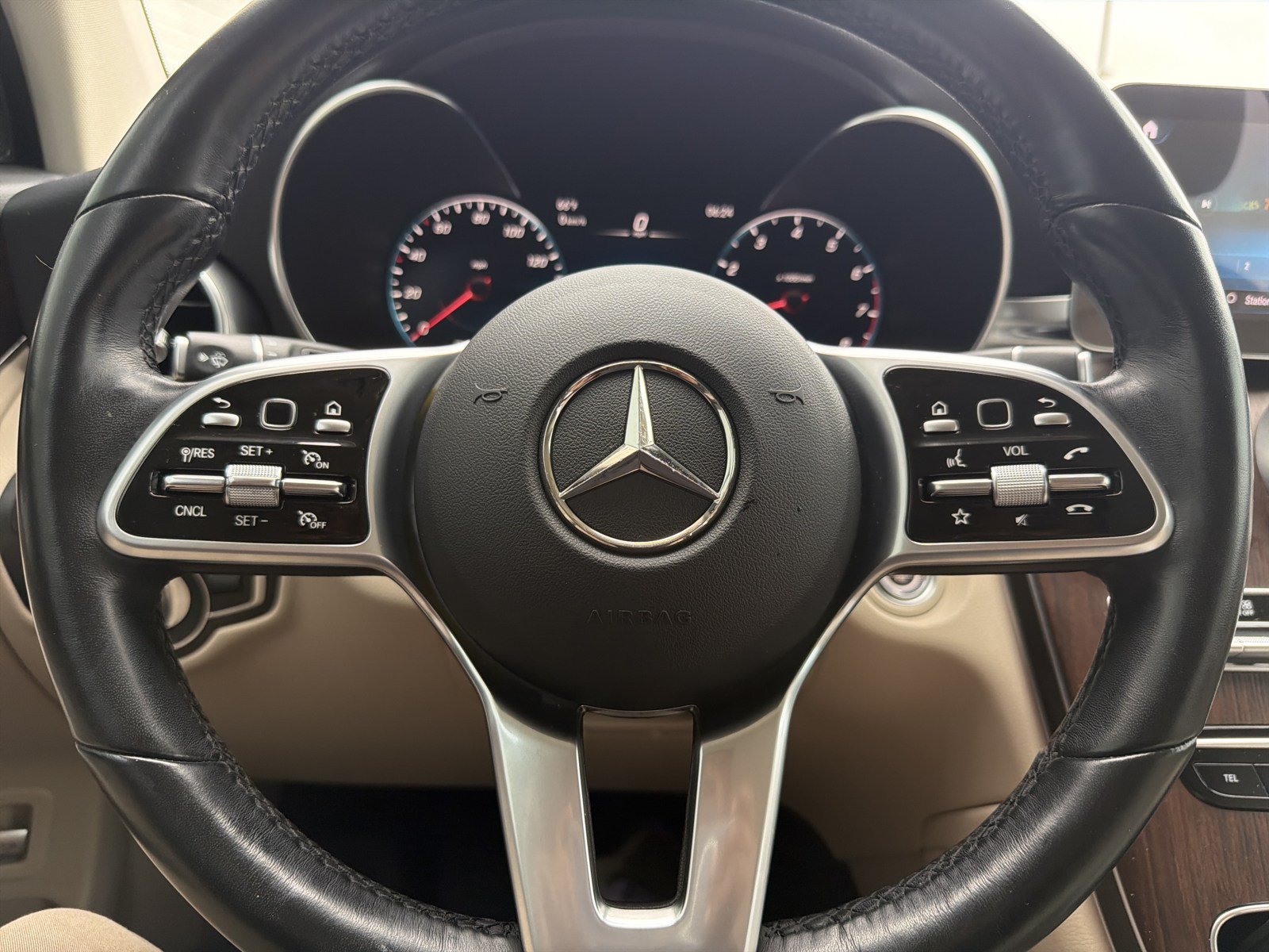 Used 2022 Mercedes-Benz GLC 300 4MATIC image 18