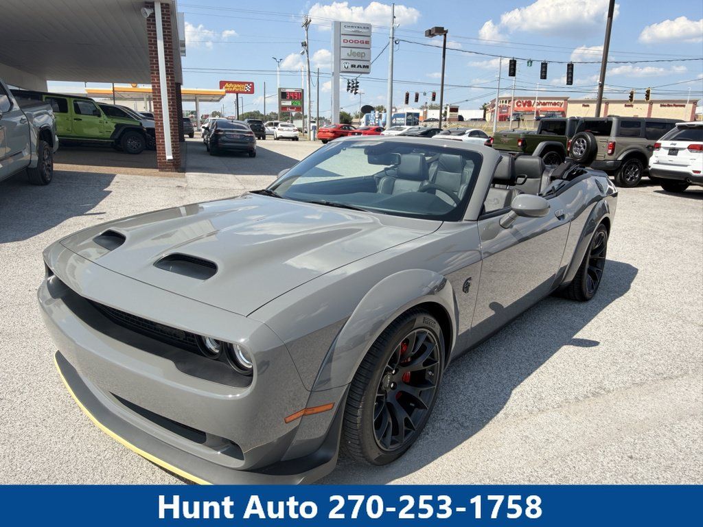 New 2023 Dodge Challenger SRT Hellcat RWD image 1