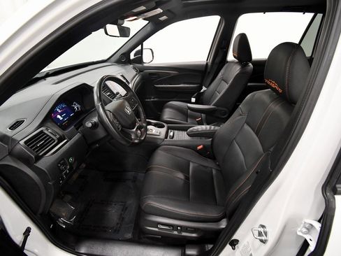 Certified 2022 Honda Passport TrailSport image 14