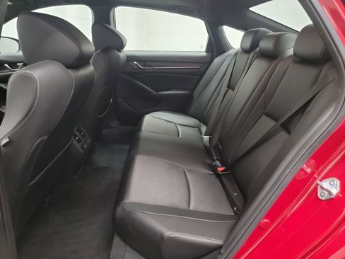 Certified 2022 Honda Accord Sport image 28
