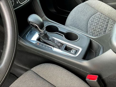 Used 2023 Chevrolet Equinox LT image 17