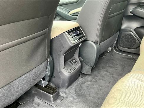 Certified 2025 Subaru Ascent Premium AWD/4WD image 10