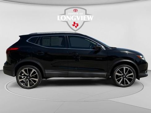 Used 2019 Nissan Rogue Sport SL w/ Premium Package FWD image 6