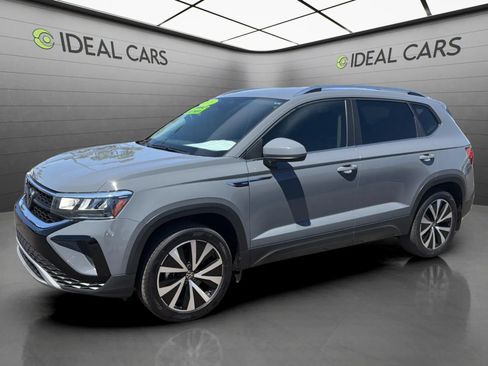 Used 2023 Volkswagen Taos SE AWD/4WD image 1