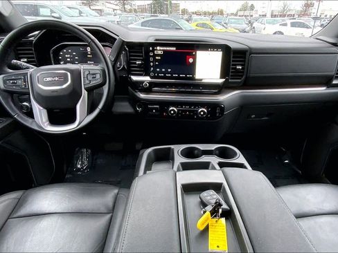 Used 2025 GMC Sierra 1500 SLT image 14