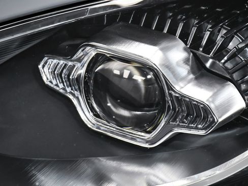 Used 2023 Aston Martin DBX AWD/4WD image 80
