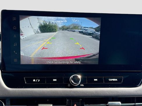 Used 2026 Mitsubishi Outlander LE FWD image 12