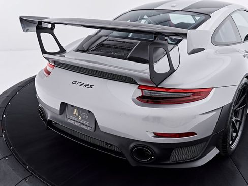 Used 2019 Porsche 911 GT2 RS RWD image 36