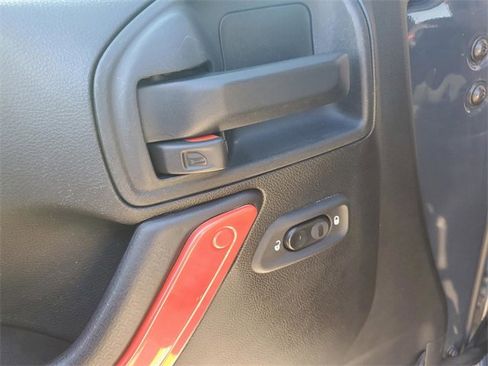 Used 2017 Jeep Wrangler Unlimited Sahara w/ Max Tow Package image 12