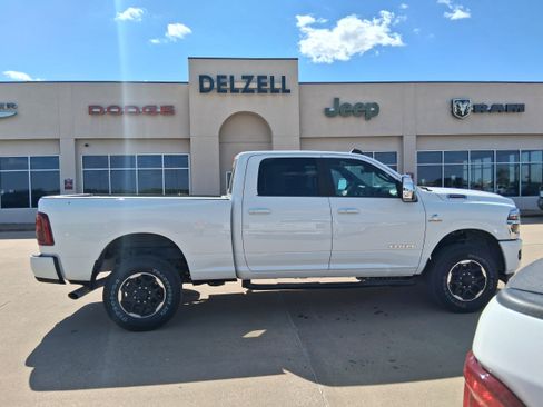 Used 2026 RAM 2500 Laramie AWD/4WD image 1