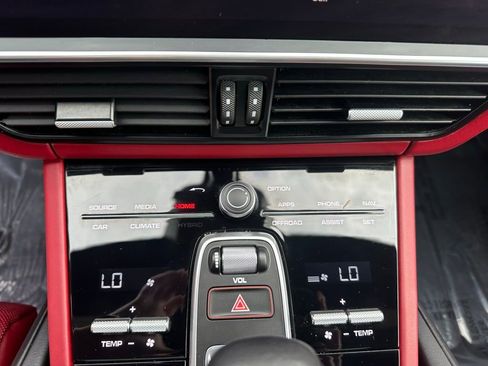 Certified 2023 Porsche Cayenne image 26