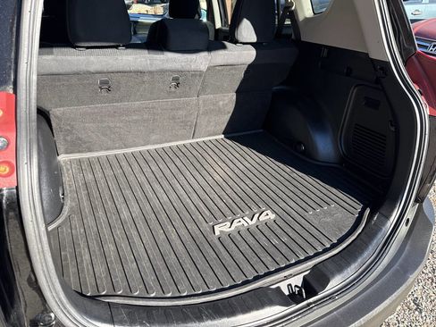 Used 2015 Toyota RAV4 LE image 22