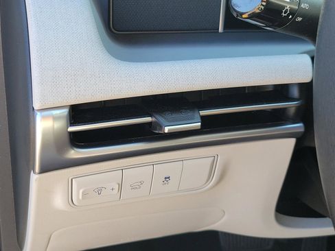 Certified 2025 Hyundai Tucson SEL image 32