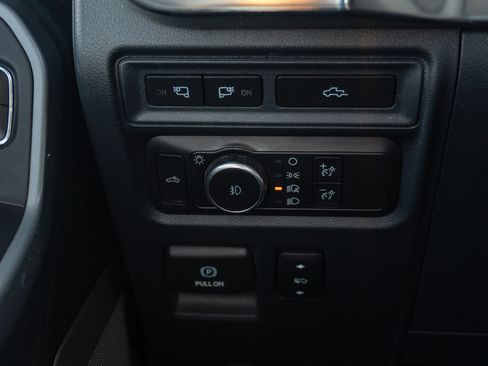Used 2021 Ford F150 Lariat AWD/4WD image 26