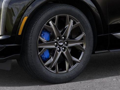 New 2026 Cadillac Optiq V AWD/4WD image 9